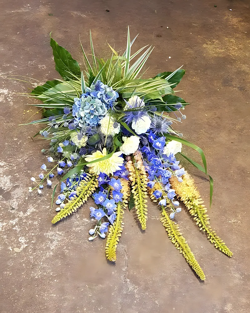 Rouwboeket blauwe tinten